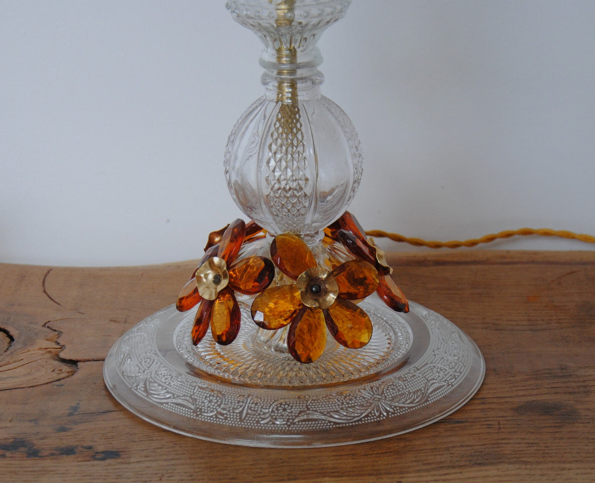 Lampe à poser Ambre, verrerie vintage et abat-jour lin. Pièce unique.