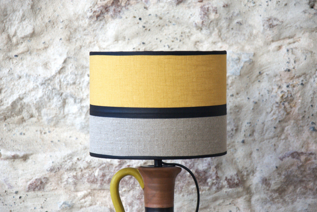 Lampe à poser Tijuana , vase grès et abat-jour lin. Pièce unique.