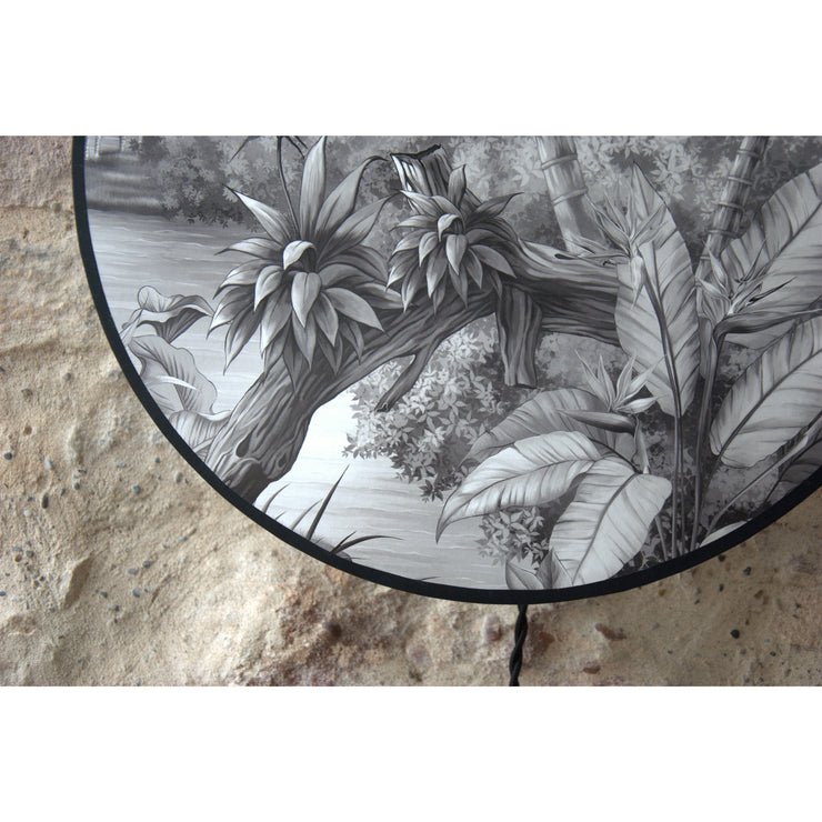 Applique murale éclipse, polyphane transparent, papier peint "Tangled Jungle" noir et blanc de chez Photowall.