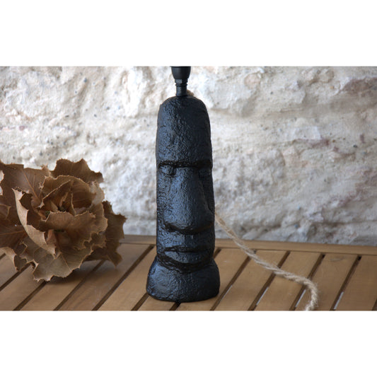 Lampe à poser buste figuratif homme, abat-jour tambour lin brut. Pièce unique.