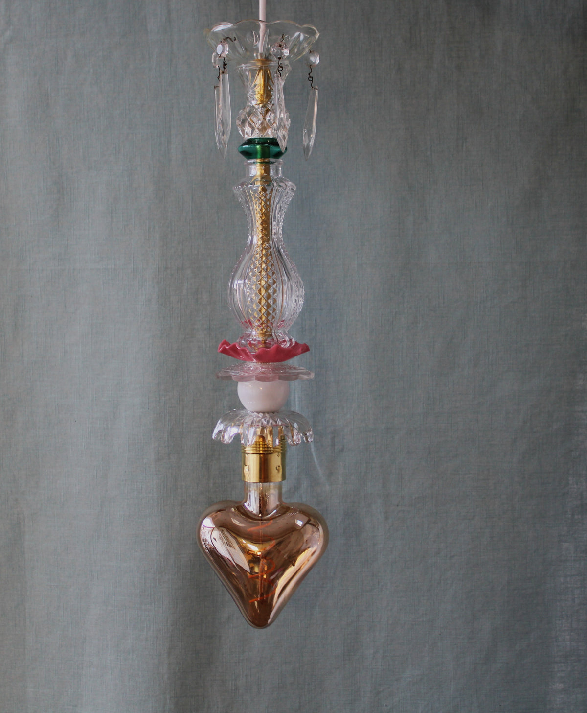 Suspension lustre "Jeanne" opaline et cristal vintage, série 2. Pièce unique.