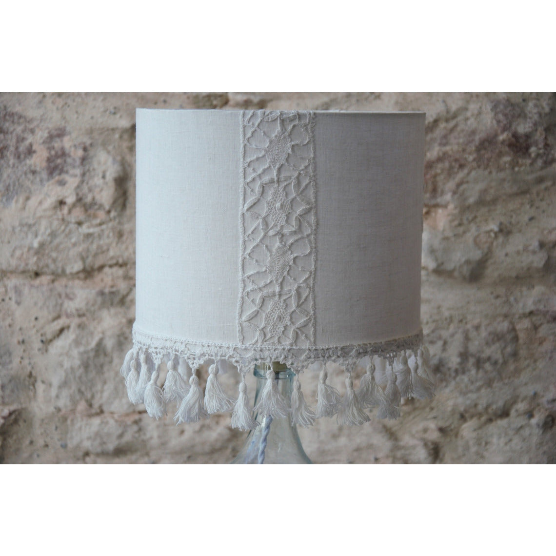 Lampe à poser dame jeanne , abat-jour coton brodé ancien, Victorian Embroidered Cotton Lampshade Room Decor, Recycled french Dame Jeanne