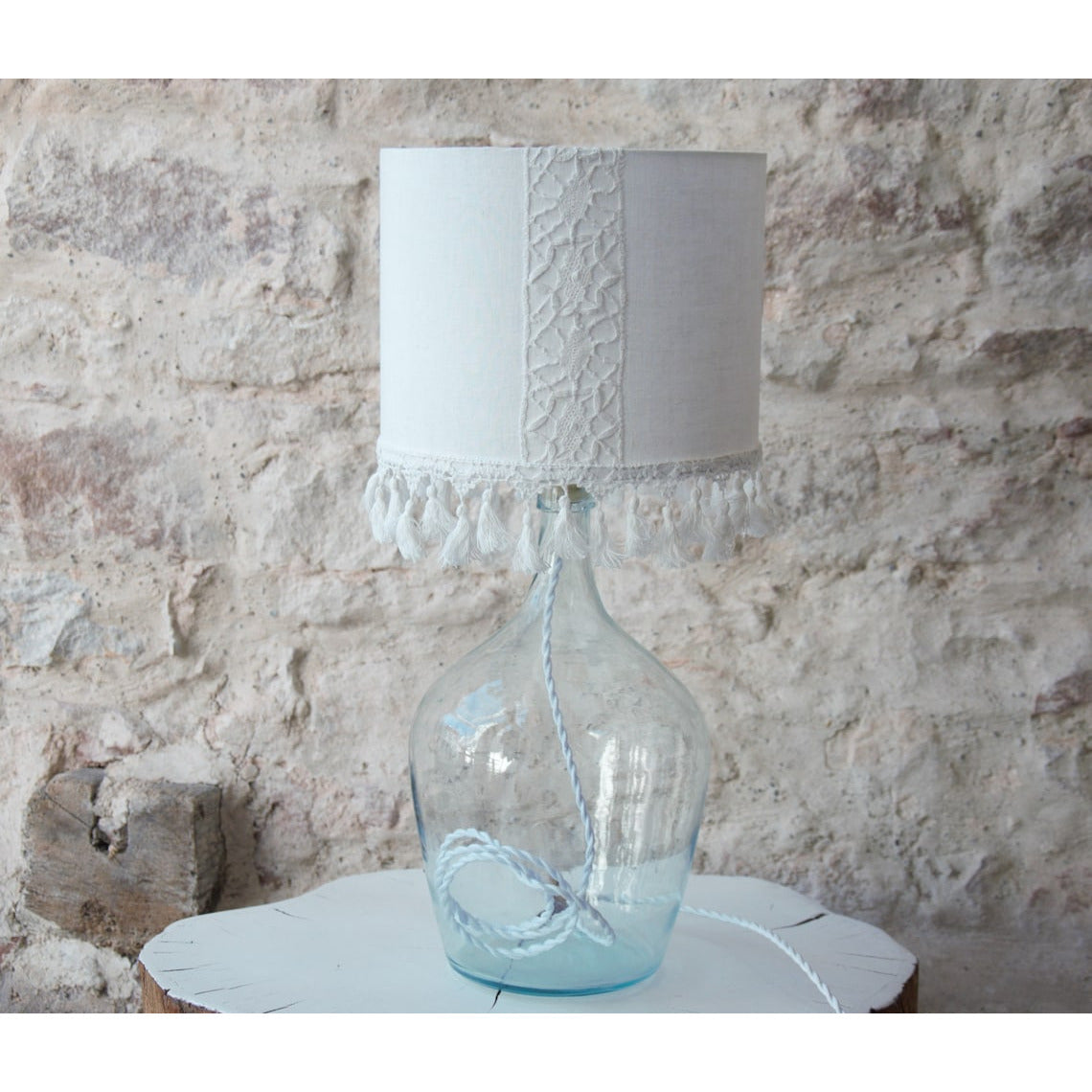 Lampe à poser dame jeanne , abat-jour coton brodé ancien, Victorian Embroidered Cotton Lampshade Room Decor, Recycled french Dame Jeanne