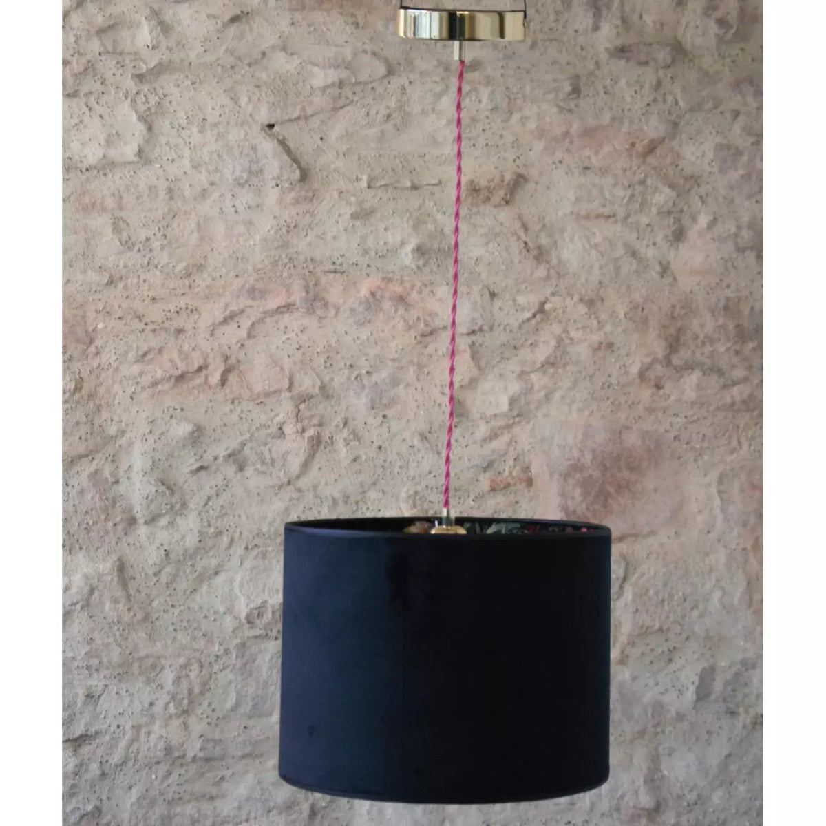 Suspension lumineuse abat-jour double face velours noir et velours fleuri.