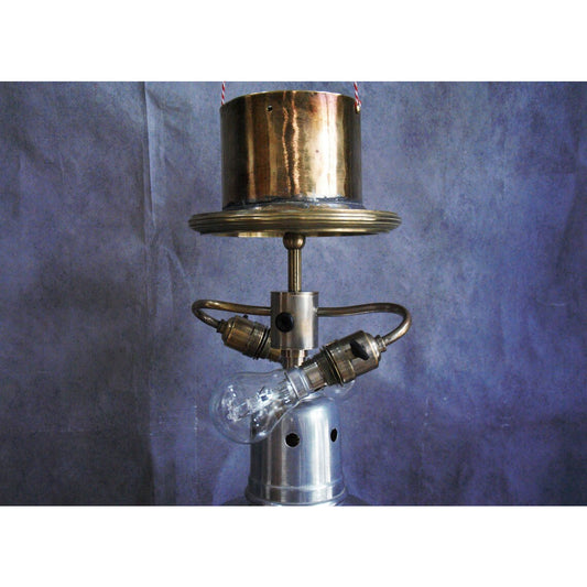 Suspension atelier upcycling aluminium et laiton massif.