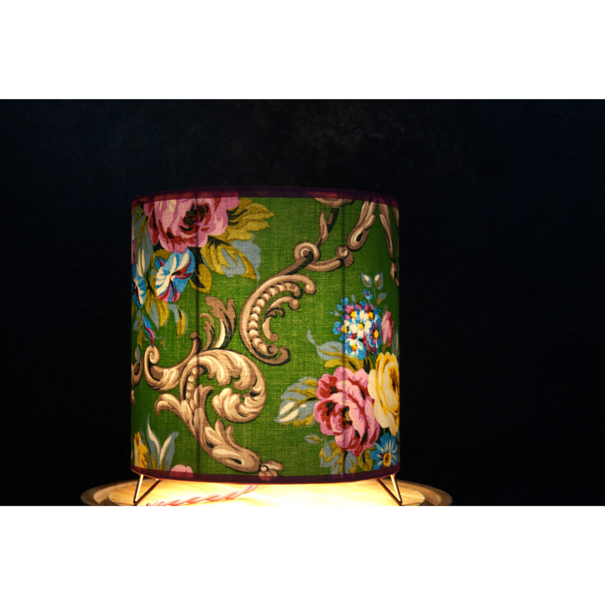 Lampe à poser abat jour coton fleuri Jennifer Paganelli