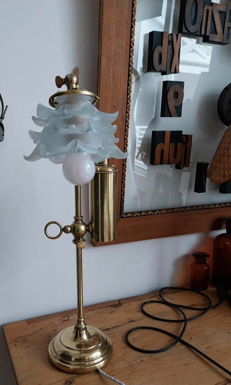 "Selena", lampe à poser tupe quinquet revisitée. pièce unique.