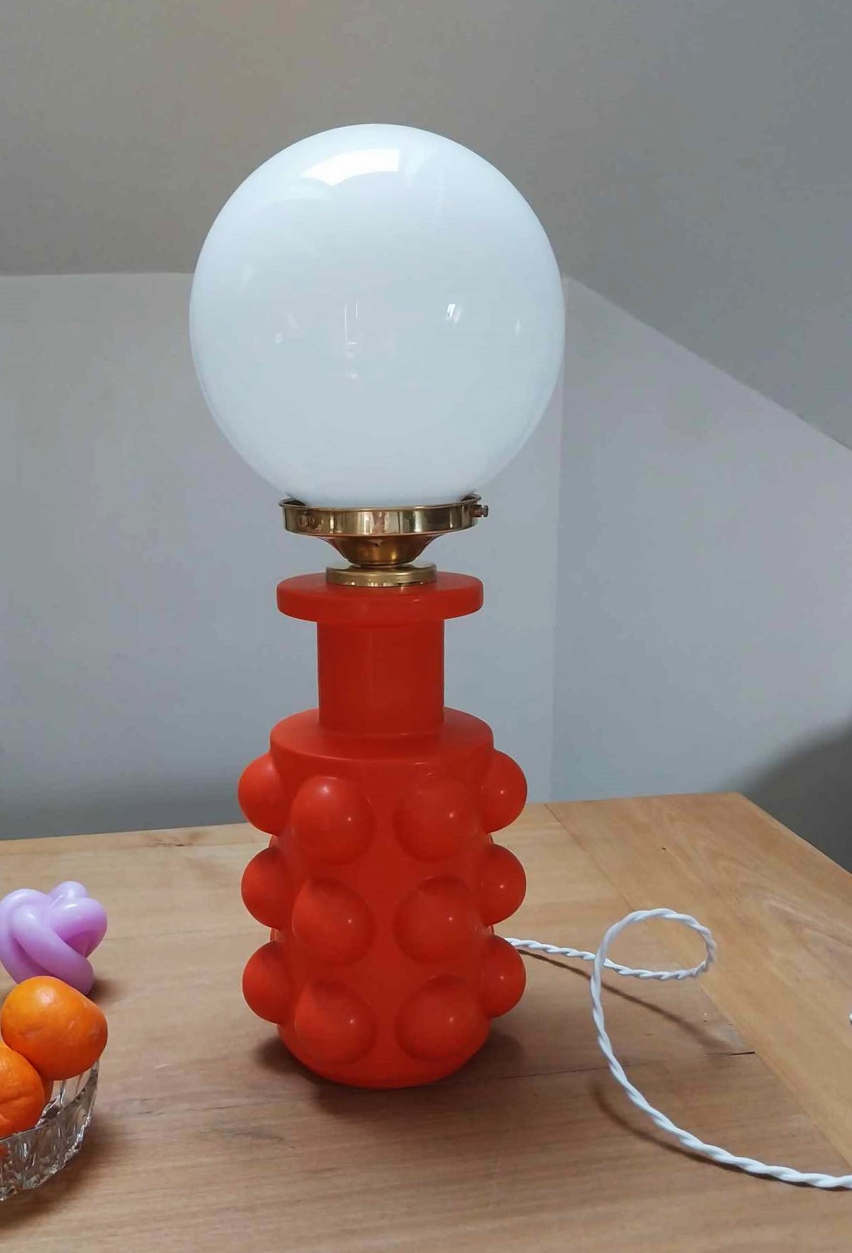 Lampe à Poser Bubble - Vase Dolomite et globe Opale - Pièce Unique -