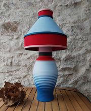 Lampe à poser vase céramique , abat-jour lanterne lin. Pièce unique.