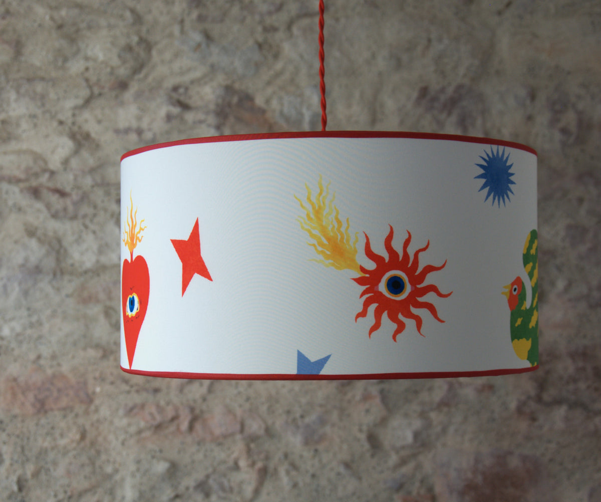 Suspension abat-jour cylindrique  "Love and Freedom", soie et coton.
