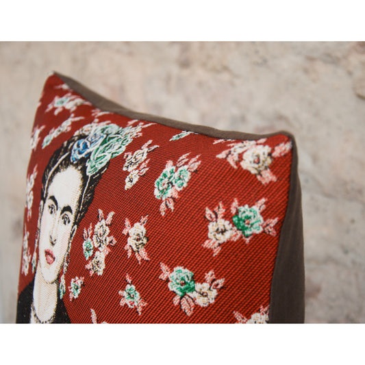 Coussin décoratif et stylé en jacquard français et lin lavé chocolat : Portrait de Frida Kalho, Coussin fait main