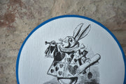 Applique ronde enfants , le lapin blanc "Alice in wonderland".