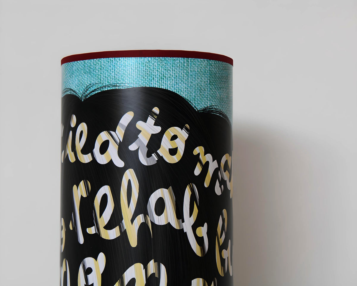 Lampe à poser cylindrique abat-jour "Rehab" Amy Whinehouse, affiche originale de "Draw me a song".
