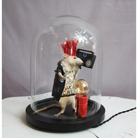 Cabinet de curiosité rat punk sous globe.pièce unique.