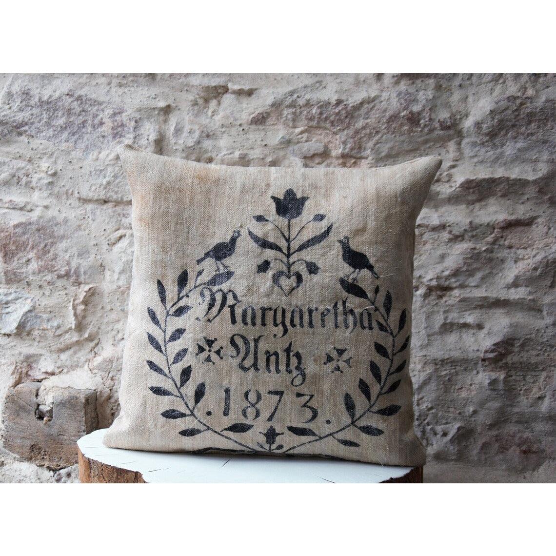 Coussin en chanvre, coussin décoratif beige foncé, coussin fait main, coussin estampillé fleurs et oiseaux, coussin sac à grains. - Letempsdesbelleschoses
