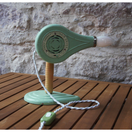 Lampe à poser ancien sèche cheveux américain des 50's avec son socle assorti.