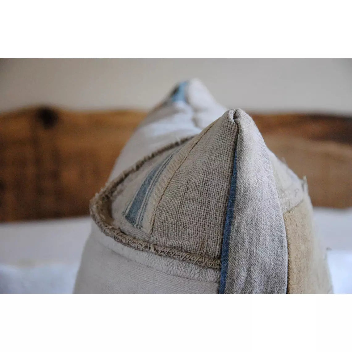 Coussin chanvre ancien :" Hemp patchwork". Pièce unique. - Letempsdesbelleschoses