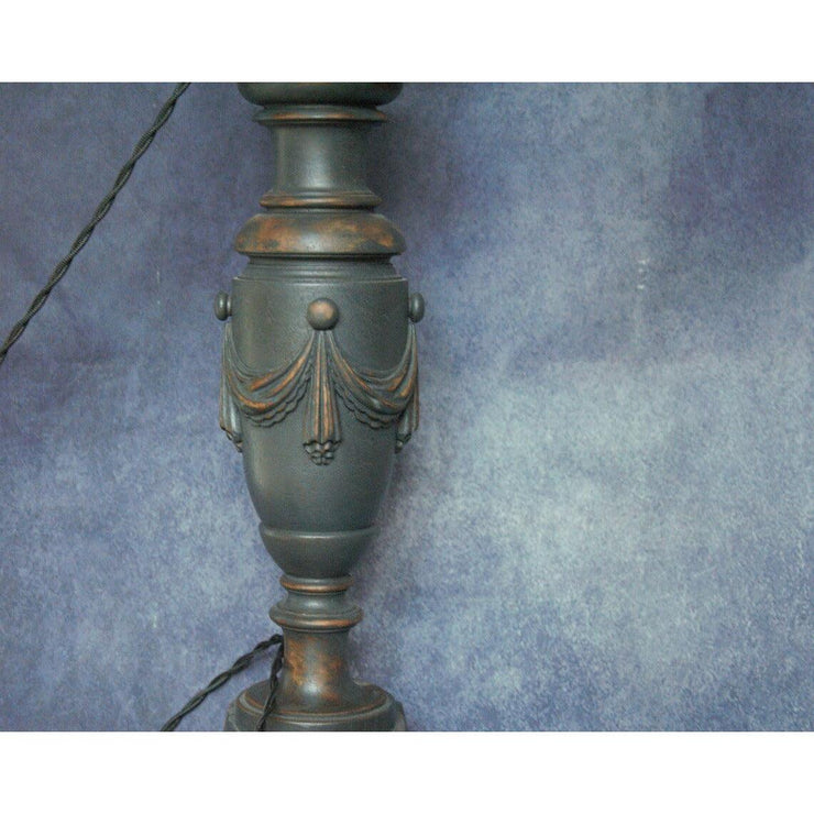 Lampe à poser balustre en bois patinée et opaline blanche. - Letempsdesbelleschoses