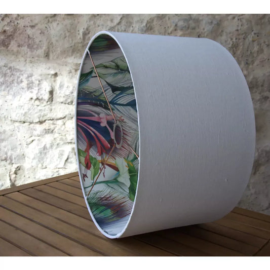 Abat-jour tambour double face, métis blanc ancien, papier peint intissé papier peint botanique contemporain fleuri. - Letempsdesbelleschoses